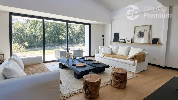 Parcela con Casa Rodeada de Naturaleza en Venta en Frutillar