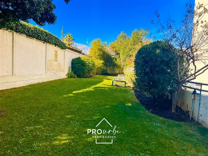Departamento en venta de 2 dorm. en Las Condes