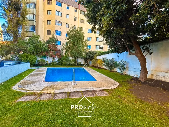 Departamento en venta de 2 dorm. en Las Condes