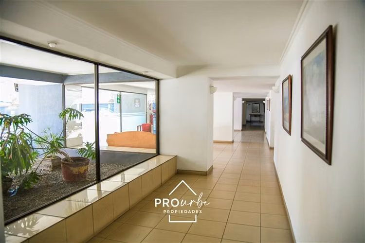 Departamento en venta de 2 dorm. en Las Condes