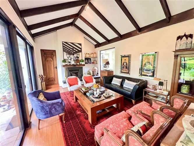 Casa en venta de 4 dorm. en Vitacura
