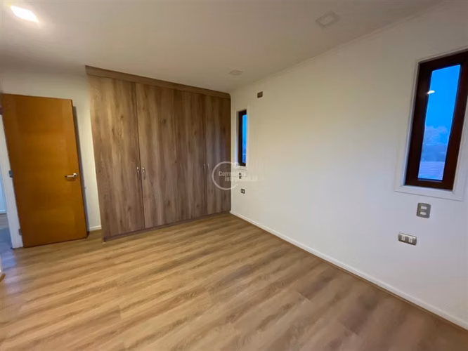 Casa en venta de 4 dorm. en Santo Domingo