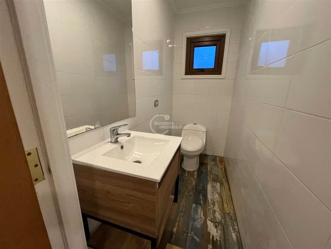 Casa en venta de 4 dorm. en Santo Domingo - Imagen 7