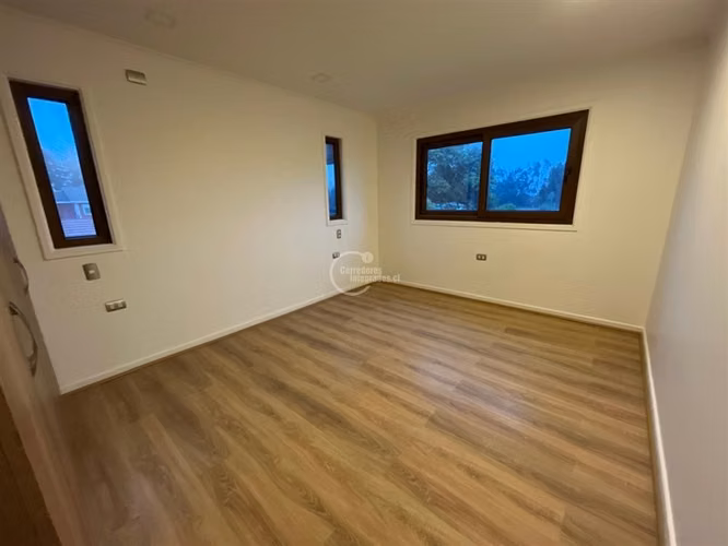 Casa en venta de 4 dorm. en Santo Domingo