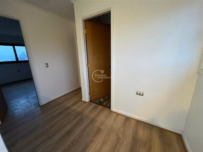 Casa en venta de 4 dorm. en Santo Domingo