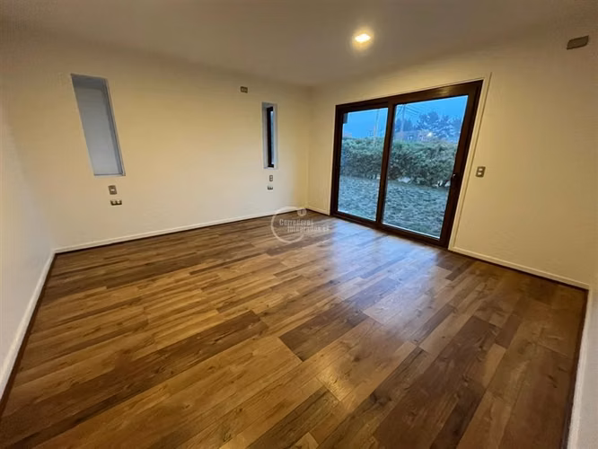 Casa en venta de 4 dorm. en Santo Domingo
