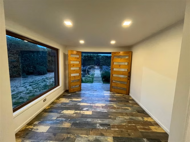 Casa en venta de 4 dorm. en Santo Domingo