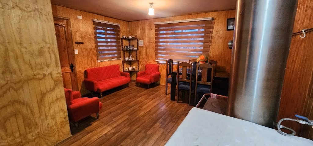 SE ARRIENDA O VENDE CASA EN MAULLIN