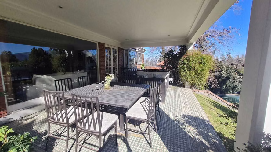 Casa Amplia con Excelente Conectividad (167693)