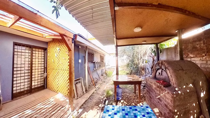 Casa Amplia con Excelente Conectividad (167691)
