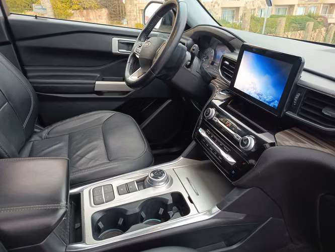 FORD EXPLORER LIMITED 2022 PREMIUM 7 PASAJEROS— ÚNICO DUEÑO — $25.900.000