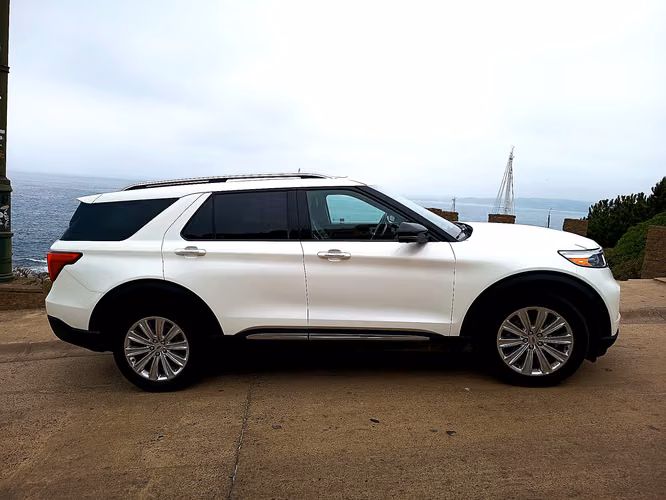 FORD EXPLORER LIMITED 2022 PREMIUM 7 PASAJEROS— ÚNICO DUEÑO — $25.900.000