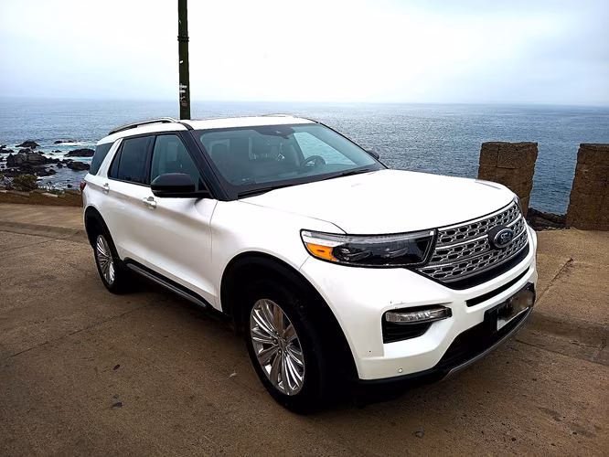 FORD EXPLORER LIMITED 2022 PREMIUM 7 PASAJEROS— ÚNICO DUEÑO — $25.900.000