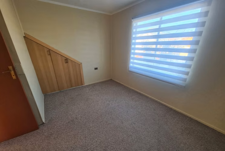 SE VENDE CASA 3D1B+2E EN HUALPEN