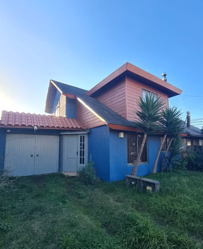 SE VENDE CASA 3D1B+2E EN HUALPEN