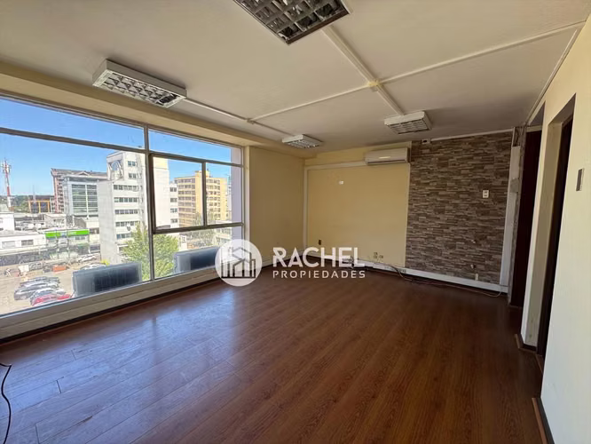 ARRIENDO GRAN OFICINA FRENTE PLAZA DE ARMAS EDIFICIO INMOBILIARIA - CENTRO DE TEMUCO