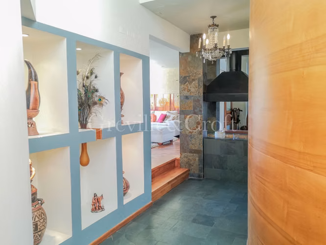 Casa de 3 pisos en Condominio (167123)