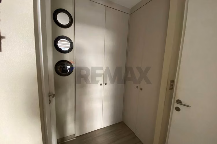 Dpto con 3 amplios dormitorios, en 1er piso