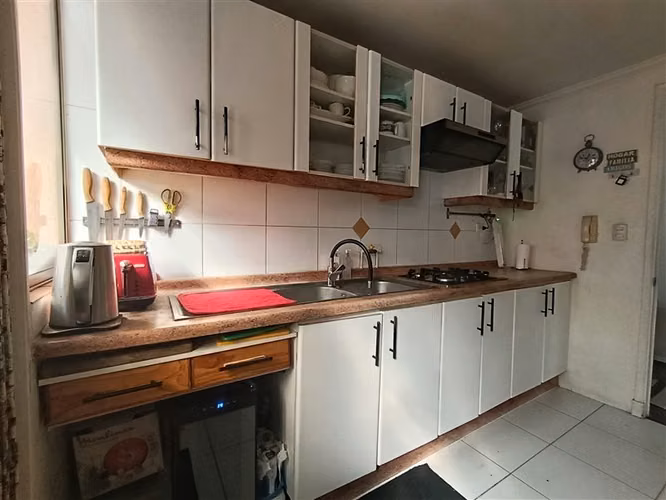 3 Dorm, Sala Estar, Piscina y Quincho Laguna Ayres Chicureo