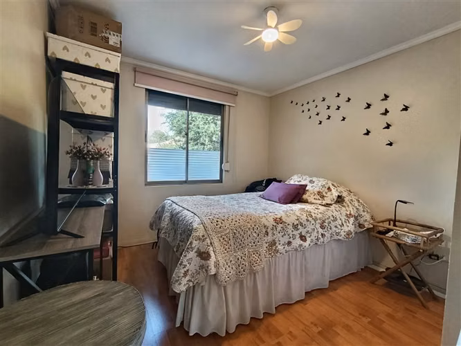 3 Dorm, Sala Estar, Piscina y Quincho Laguna Ayres Chicureo