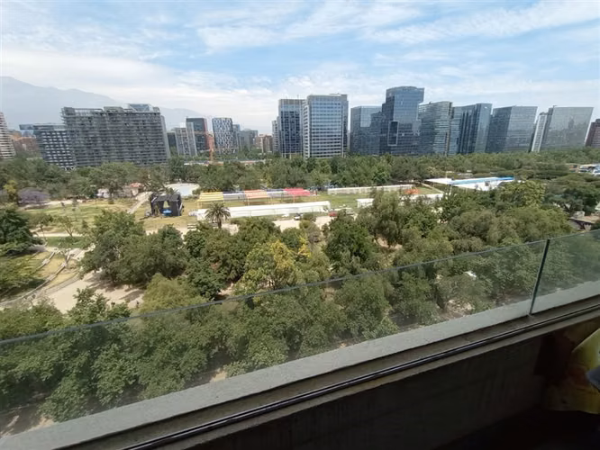 Departamento en venta de 2 dorm. en Las Condes