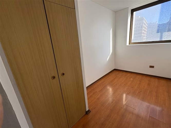 Departamento en venta de 3 dorm. en El Golf, Las Condes - Imagen 11
