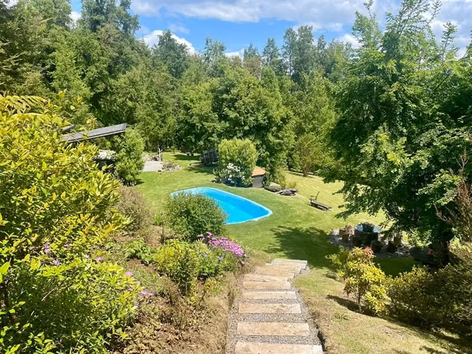 Parcela en venta frente al LAGO CALAFQUEN (Camino Coñaripe)