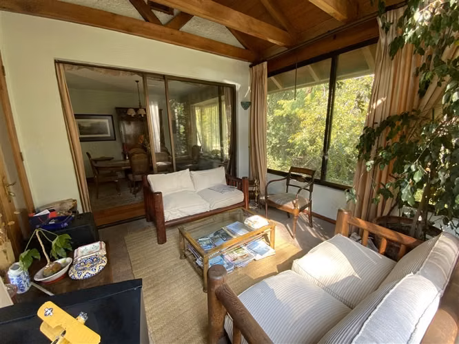 Casa en venta de 6 dorm. en sector Mayflower, Lo Barnechea