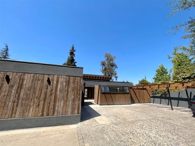 En condominio Venta 4D y 4B Lo Curro Vitacura
