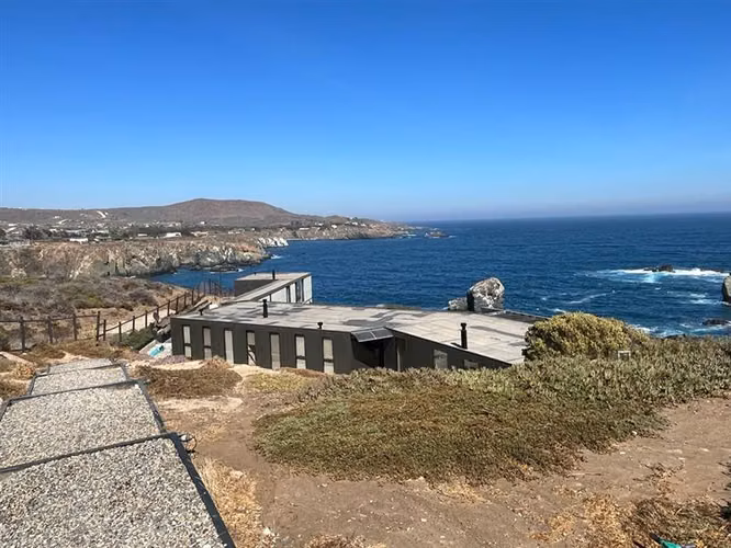 Casa en venta de 6 dorm. en Los Vilos