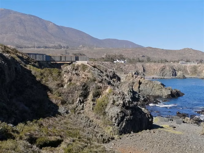 Casa en venta de 6 dorm. en Los Vilos