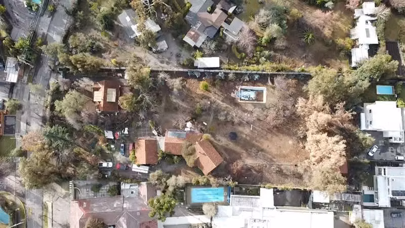 Sitio en venta en La Reina