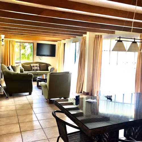 Departamento en venta de 4 dorm. en Pucón piscina y Jardin