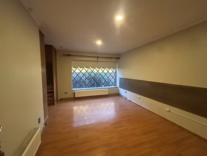ARRIENDO CASA IDEAL PARA OFICINAS EXCELENTE UBICACION