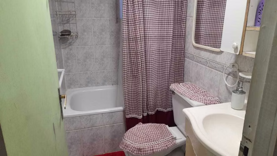Casa Amplia con Excelente Conectividad (167744)