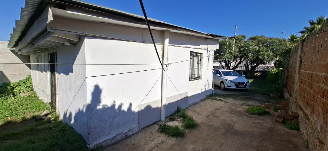 Quintero , casa solida 36M2 , 400 Terreno excelente ubicación , pasos del hospital