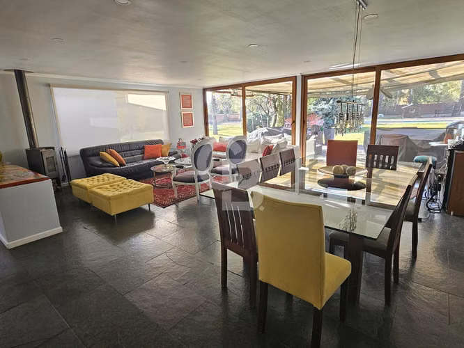 Casa en Condominio Antuhue de 5000 m2 de terreno.
