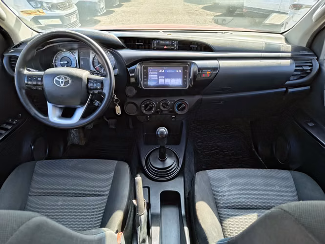 TOYOTA HILUX 2021