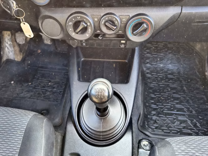 TOYOTA HILUX 2021