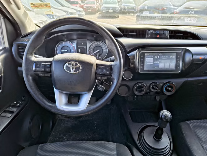 TOYOTA HILUX 2021