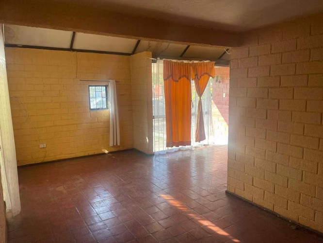 Casa 4D/2B para remodelar (167389)