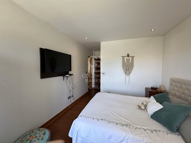 EXCLUSIVA CASA MEDITERRÁNEA REMODELADA/CHICUREO