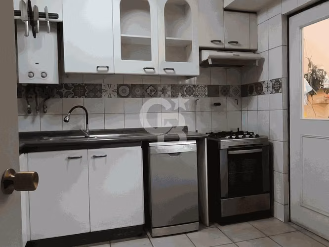 Luminosa Casa en venta en condominio - Huechuraba.CBG