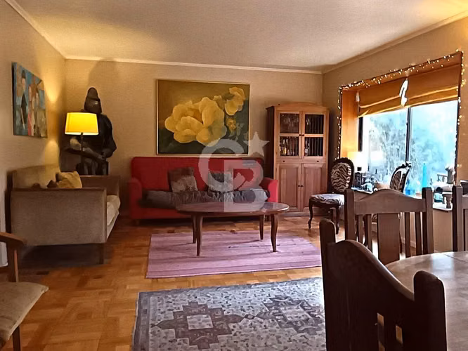 Luminosa Casa en venta en condominio - Huechuraba.CBG