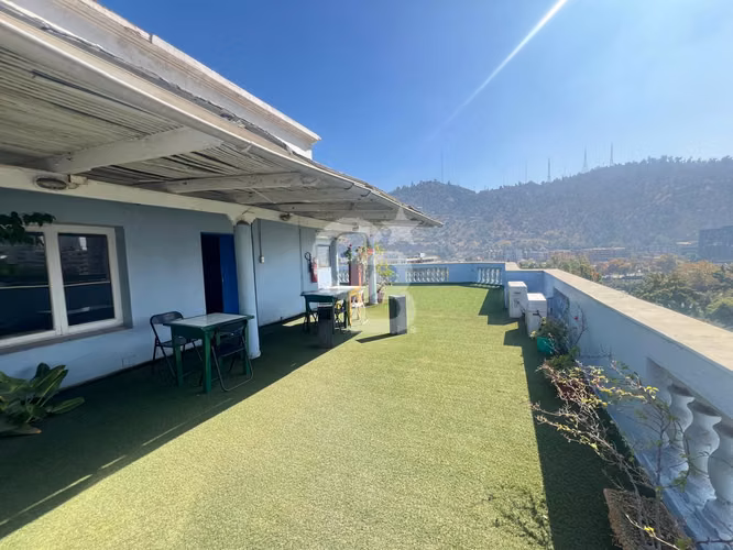 Edificio Corporativo con Uso Mixto/Providencia.CBG