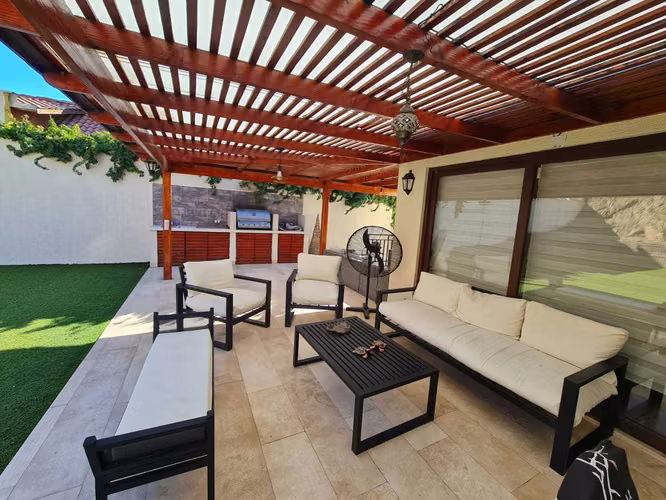 Hermosa casa con piscina temperada (167765)