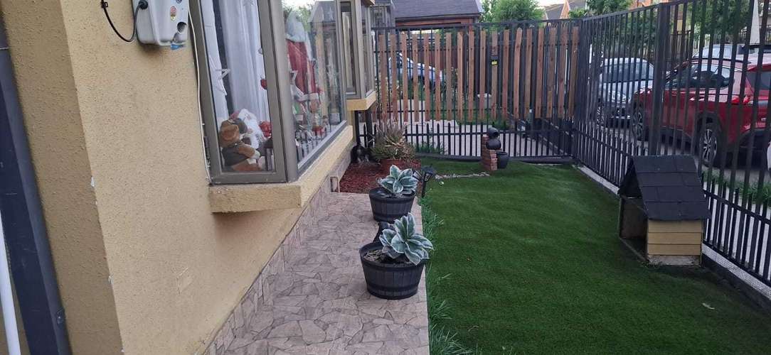 Casa con piscina en barrio tranquilo (167468) - Imagen 5