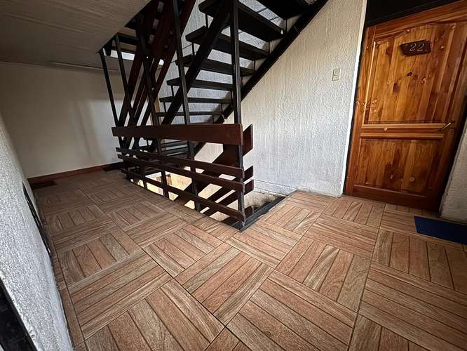 Vendo departamento 3D+1B en segundo piso, Cerro Navia