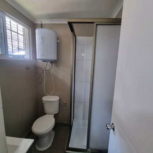 ARRIENDO DEPARTAMENTO INTERIOR PARA PERSONA SOLA