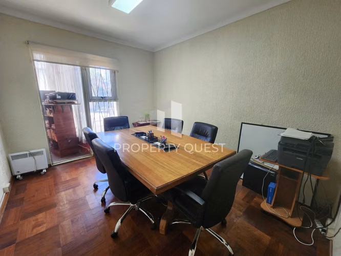 VENTA AMPLIA OFICINA 5 PRIVADOS SECTOR TRIBUNALES